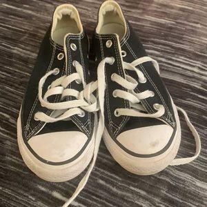 Converse size 2
